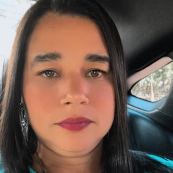 Babysitter Macaé: Karina