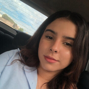 Babysitter in Governador Valadares: Ester