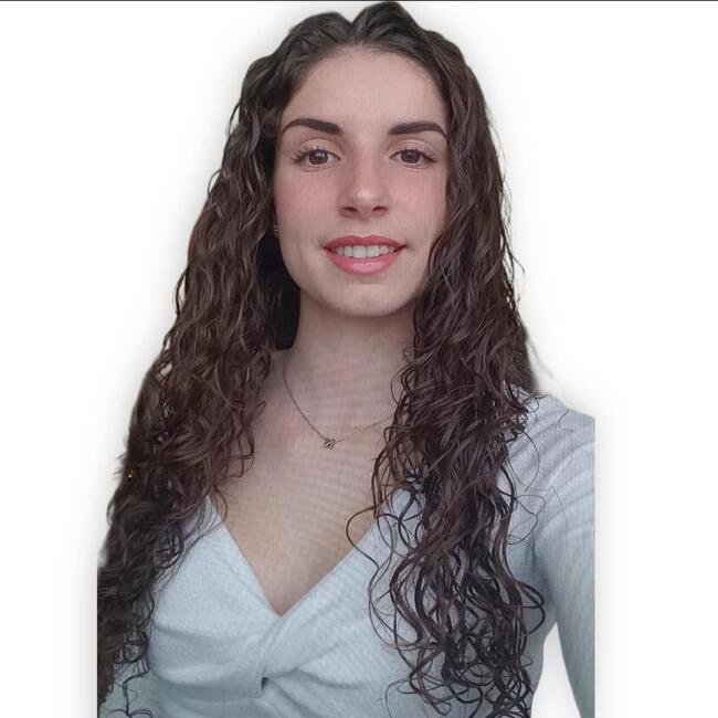 Babysitter in Girona: Nerea