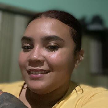 Babysitter Goiânia: Adriele