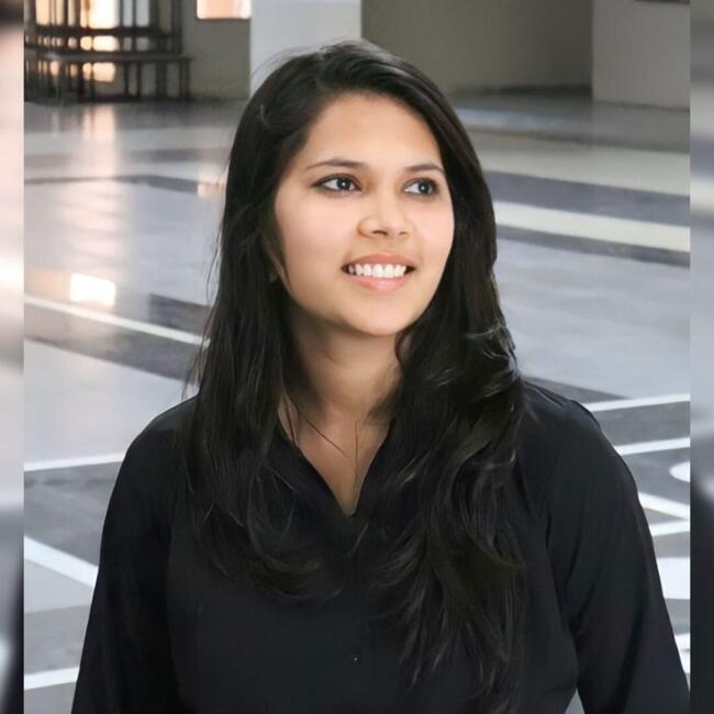 Babysitter in Vadodara: Dhara