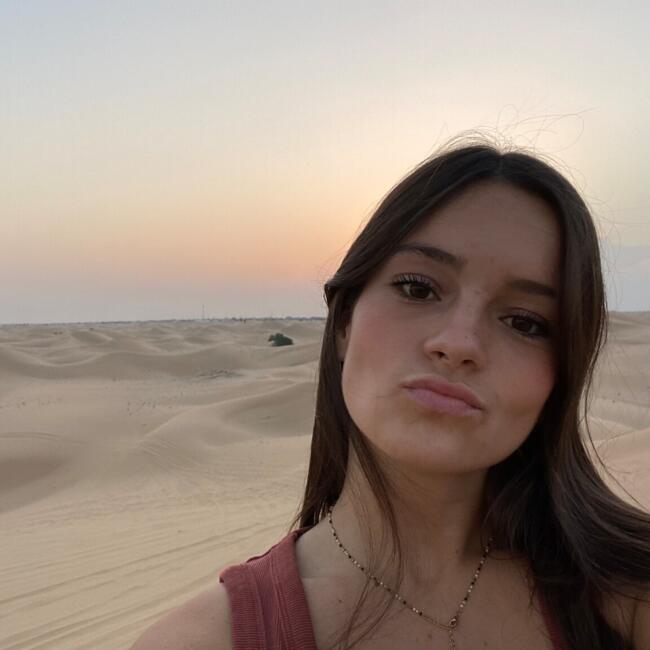 Babysitter in Pessac: Mathilde