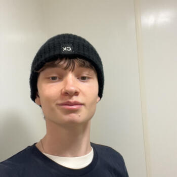 Babysitter in Bath: Ellis