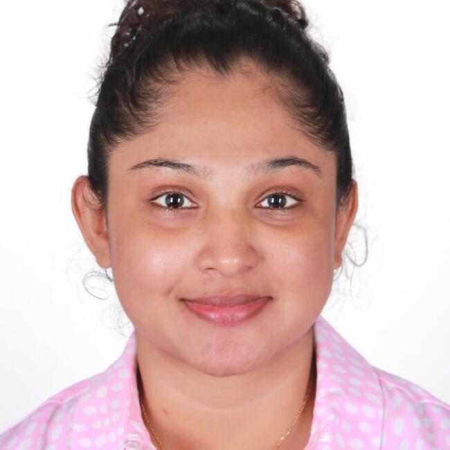 جليسة أطفال في دبي: Madhushi