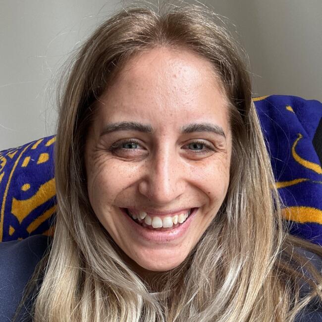 Babysitter in Melbourne: Claire