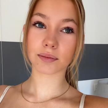Babysitter in Vroomshoop: Lise