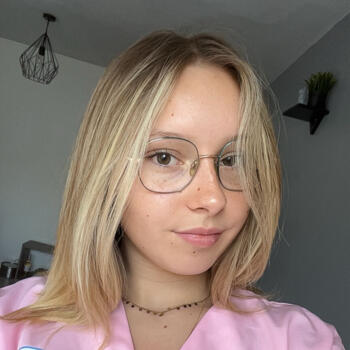 Babysitter Vesoul: Lily