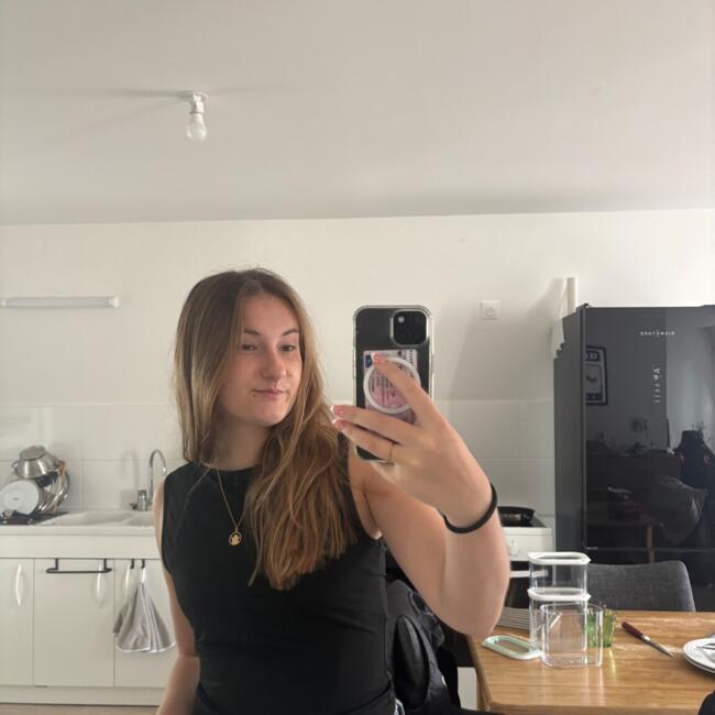 Babysitter in Châlons-en-Champagne: Loane