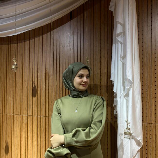 Babysitter in Istanbul: Nur