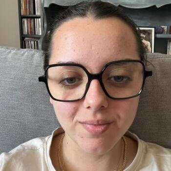 Babysitter in Aramon: Océane