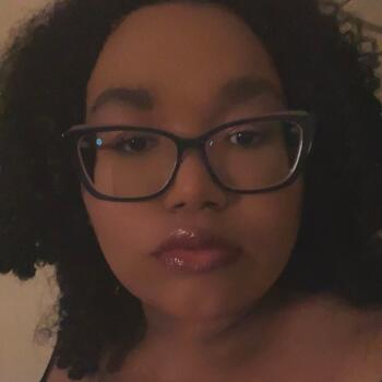 Babá em Sertãozinho: Ana Beatriz