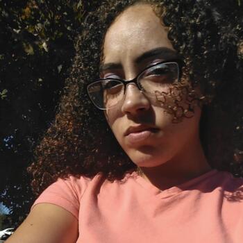 Babysitter in Tustin: Alana