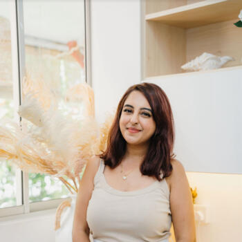 Babysitter Singapore Island: Jasmine