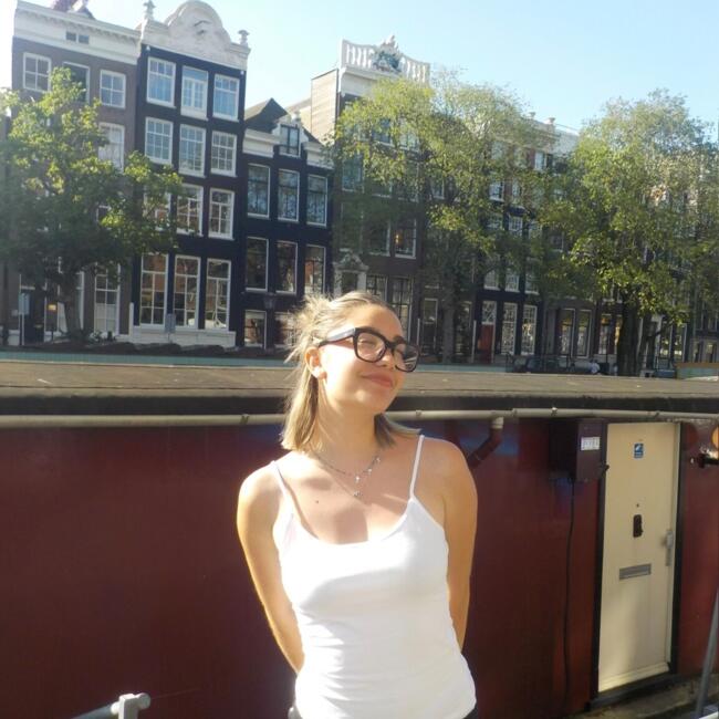 Nanny in Beniaján: Raquel