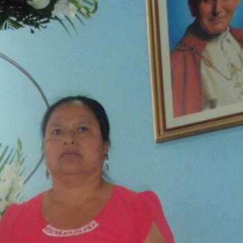 Babysitter in La Esperanza - Senati: María Teresa
