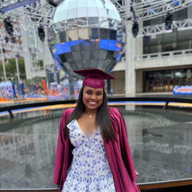 Babysitter in New York: Yanibel