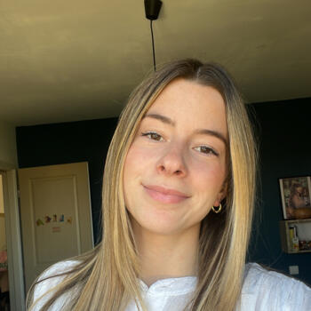 Babysitter in Pibrac: Elisa