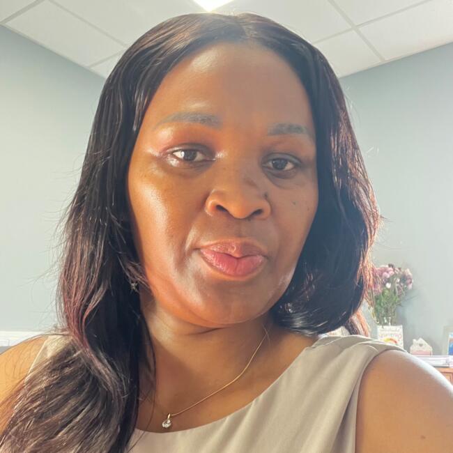 Babysitter in Buncrana: Vuyolwethu