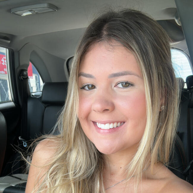 Babysitter in Votorantim: Julia