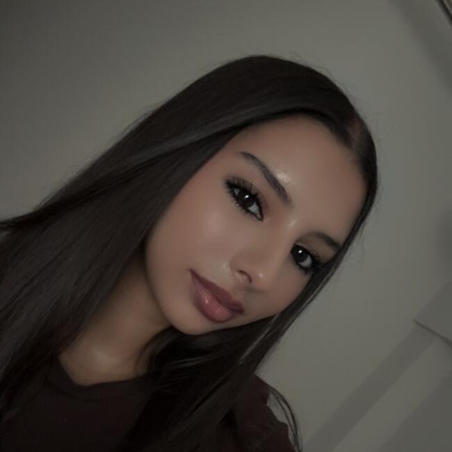 Babysitter in Neuville-aux-Bois: Silia