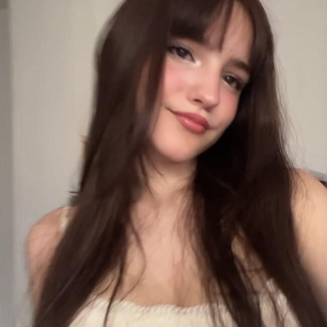 Canguro en Alcoy: Nayara