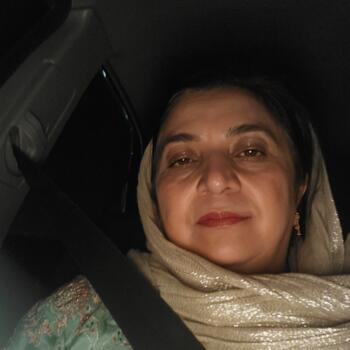 Babysitter in Niagara Falls: Shazia