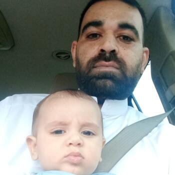 Babysitting job in Al Farwānīyah: babysitting job شمس