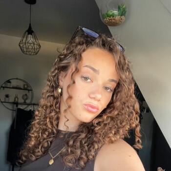 Babysitter in Agneaux: Zoé