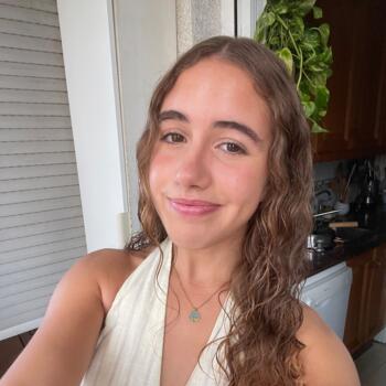 Canguro en El Campello: Violeta Garcés Giner