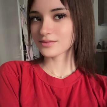 Babysitter in Asnières-sur-Seine: Jade