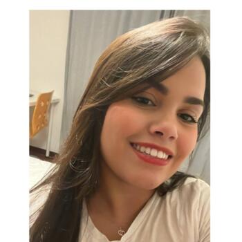Babysitter in Cotovia: Aryane Vitoria
