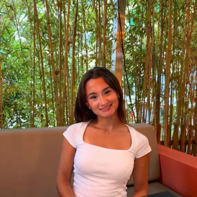 Babysitter in Aix-en-Provence: Karla