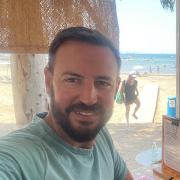 Nanny job in Alicante: babysitting job Javier