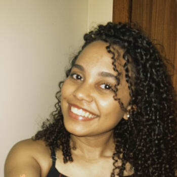 Babá em Valparaíso de Goiás: Karen