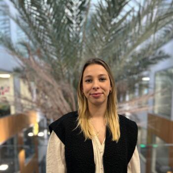 Babysitter in Eysines: Ines