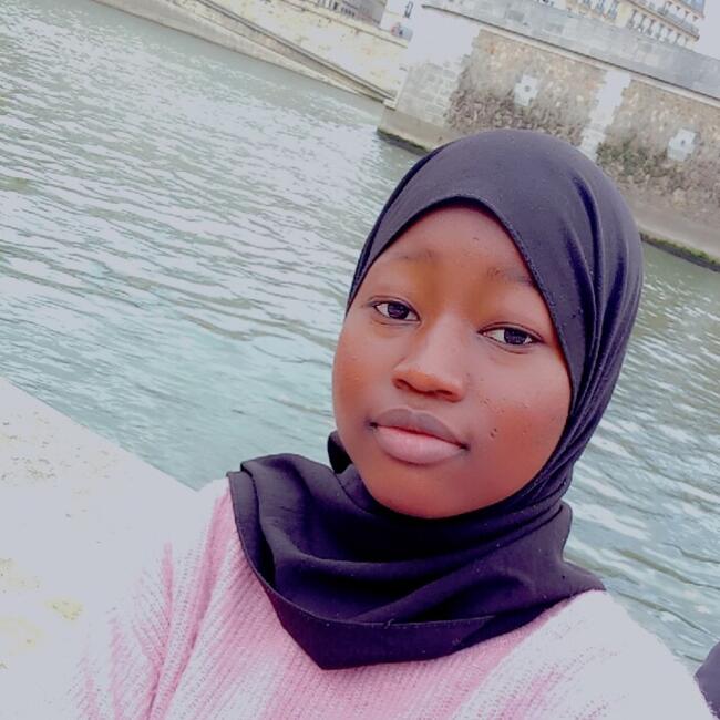 Babysitter in Bagneux: Dado