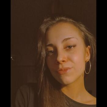 Babysitter in Eindhoven: Shana van ass