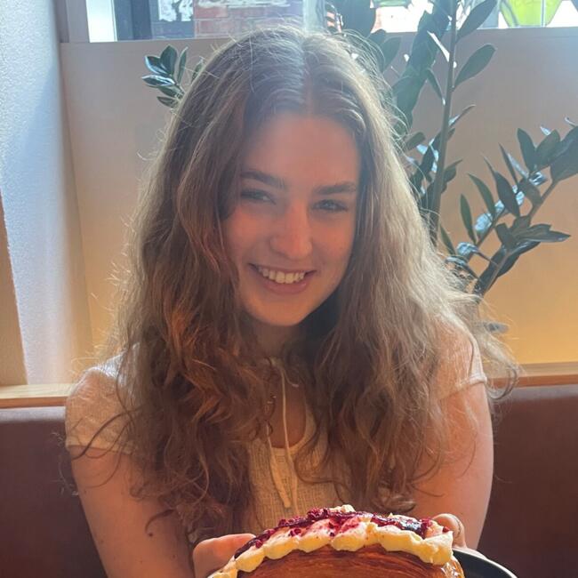 Babysitter in Wellington: Mia