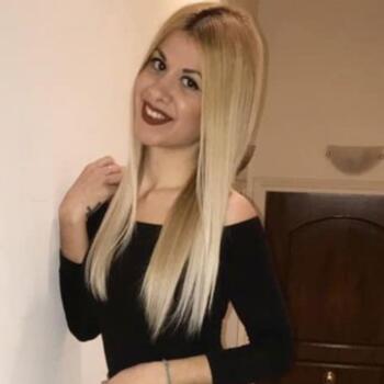 Babysitter in Aigáleo: Eλενη