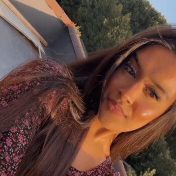 Babysitter in Addlestone: Zahrah