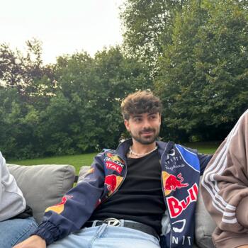 Canguro en Monforte del Cid: Jose