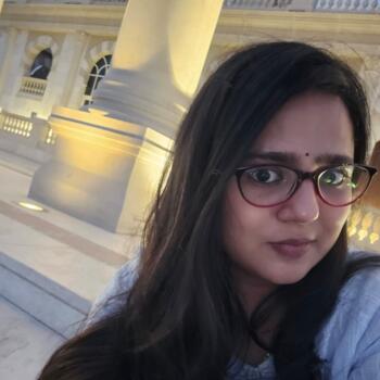 وظيفة جليسة أطفال في فجيرة: فرص عمل كجليسة أطفال Pankhuri