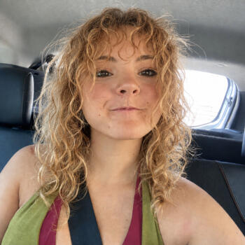 Babysitter in Liphook: Noelia