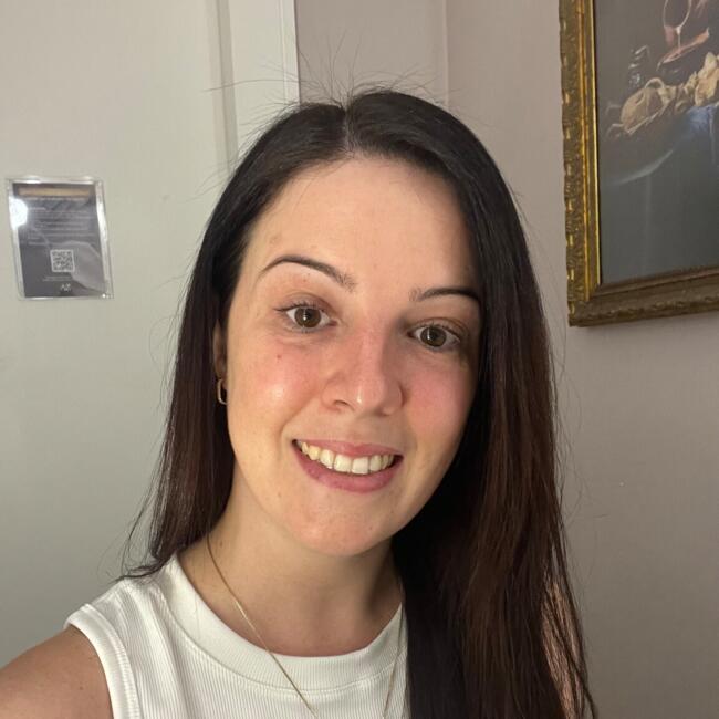 Babysitting job in Joinville: Ana Paula