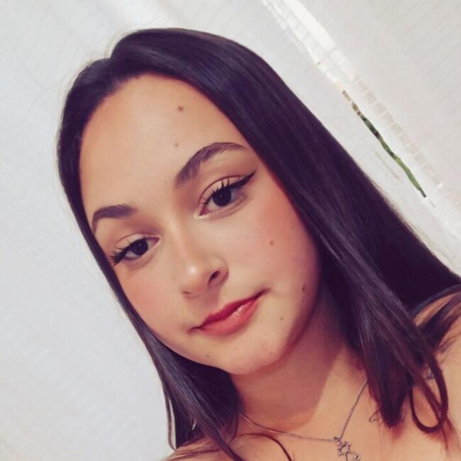 Babysitter in São José dos Pinhais: Ellen