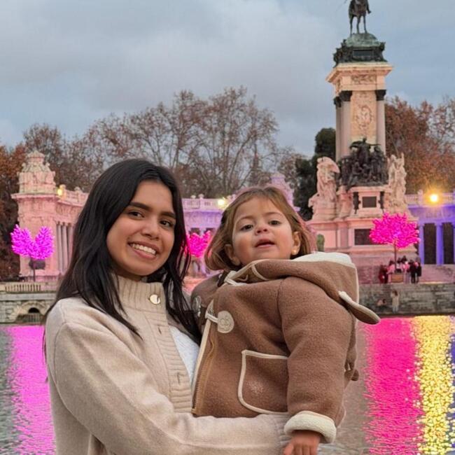 Babysitter in Brunete: MARIA