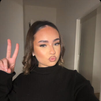 Babysitter in Rive-de-Gier: Melissa