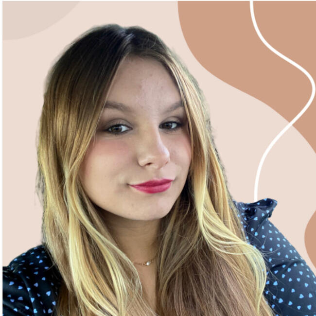Babysitter in Les Moutiers-en-Cinglais: Audrey