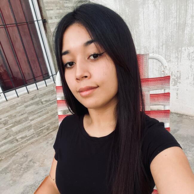 Babysitter in Valdetorres de Jarama: Candela Yasmín paredes