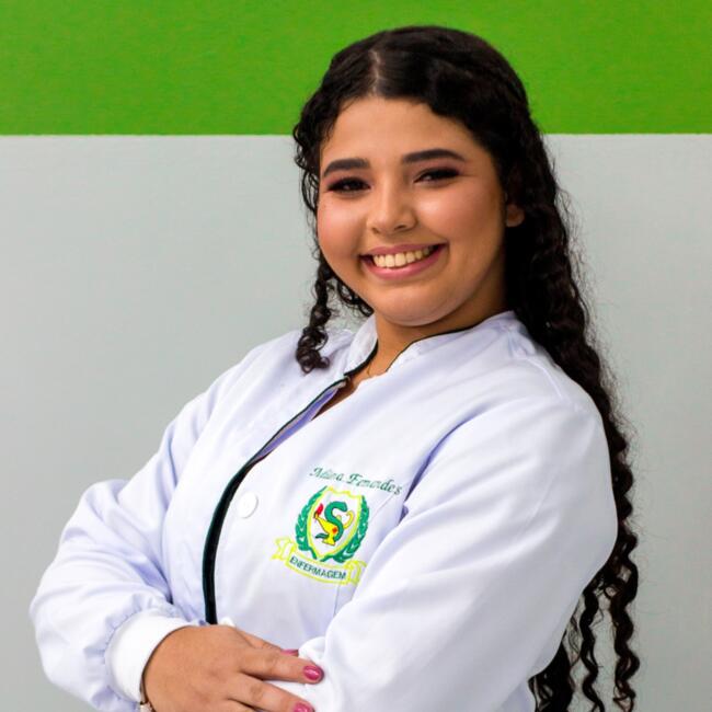 Babá em Recife: Milena jasmim